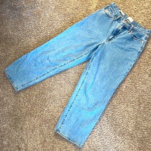 Gently Used Universal Thread Mom Jeans